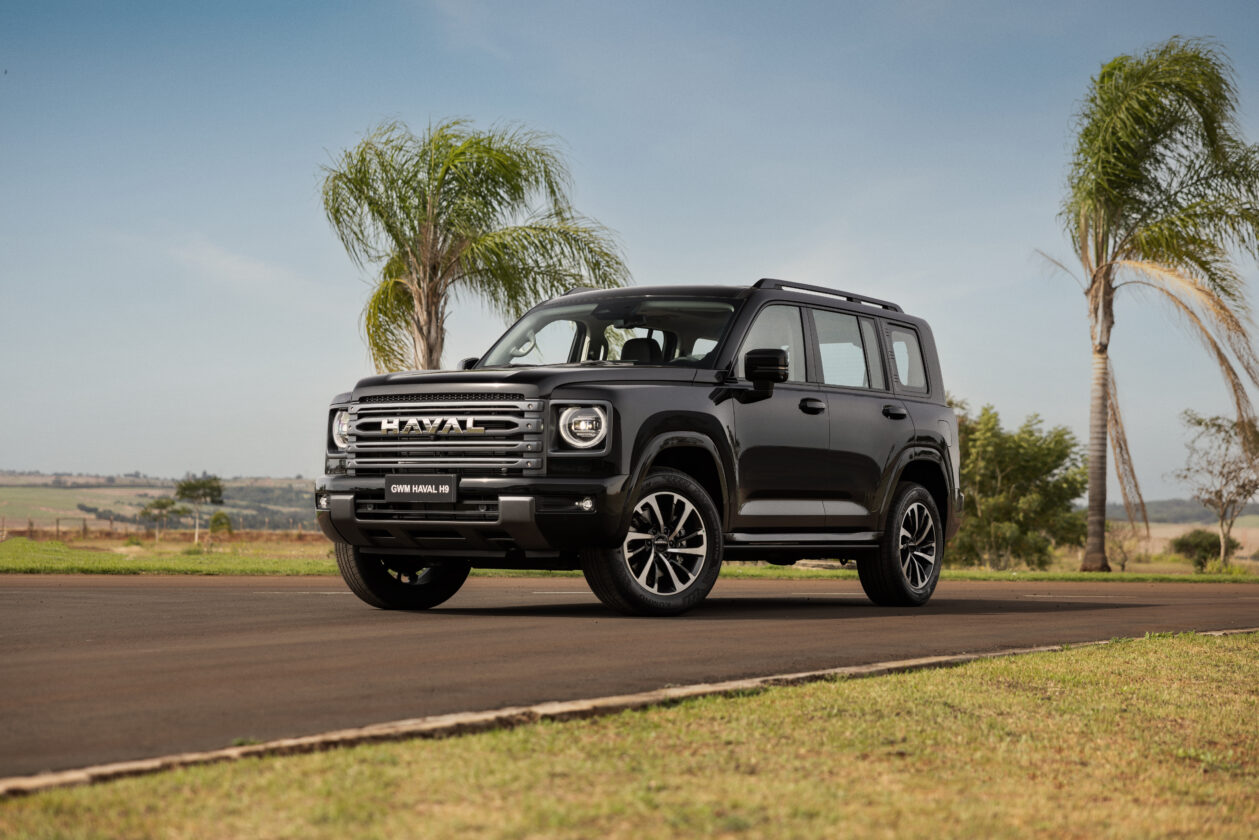 SUV Haval H9 (2)
