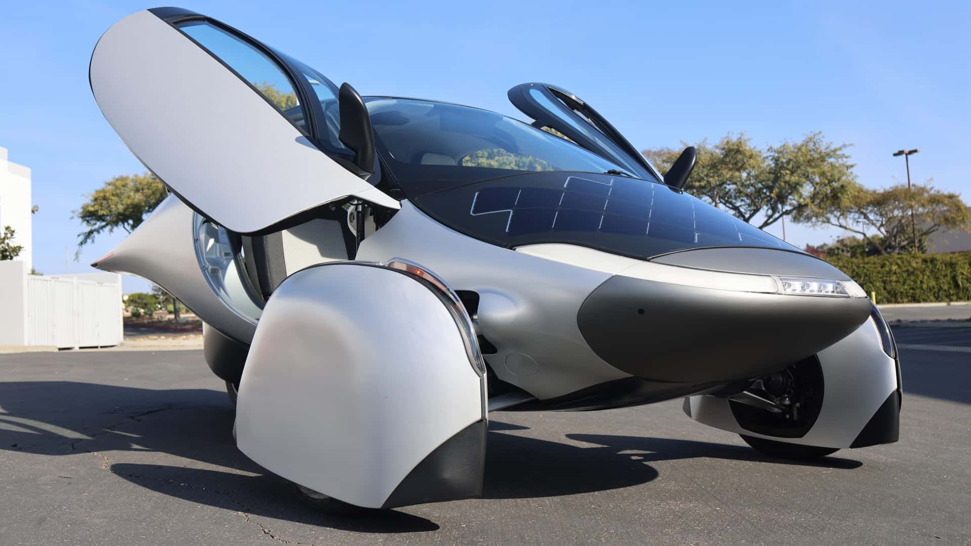 carros elétricos movidos a energia solar