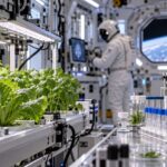 Imagem editorial para a matéria: NASA seleciona 12 pesquisas sobre comida e saúde para missões espaciais